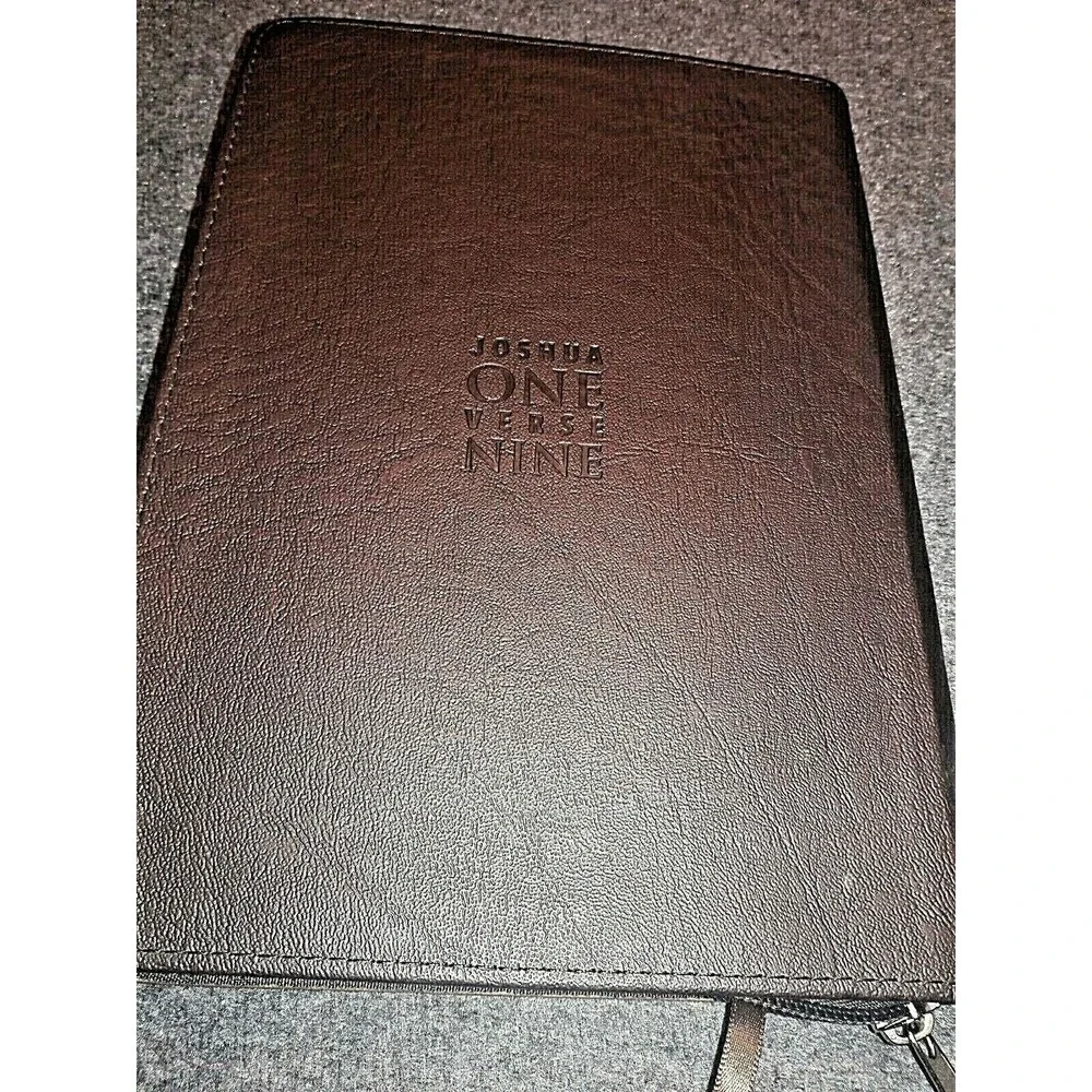 Strong & Courageous Joshua One Verse Nine Zippered Notebook